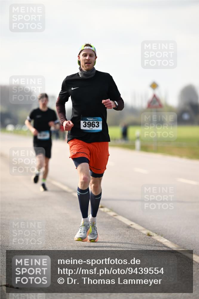 12.04.2026 - 45. Internationalen Wilhelmsburger Insellauf Dr. Thomas Lammeyer http://msf.ph/oto/9439554 12.04.2026 10:01:45 Laufen 3963 meine-sportfotos.de