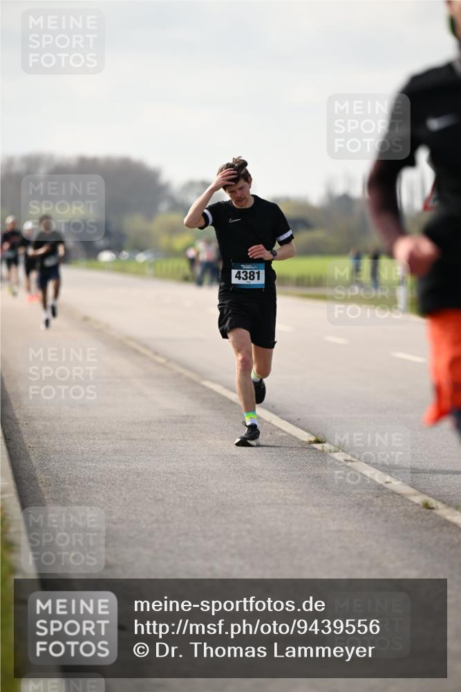 12.04.2026 - 45. Internationalen Wilhelmsburger Insellauf Dr. Thomas Lammeyer http://msf.ph/oto/9439556 12.04.2026 10:01:46 Laufen 4381 meine-sportfotos.de