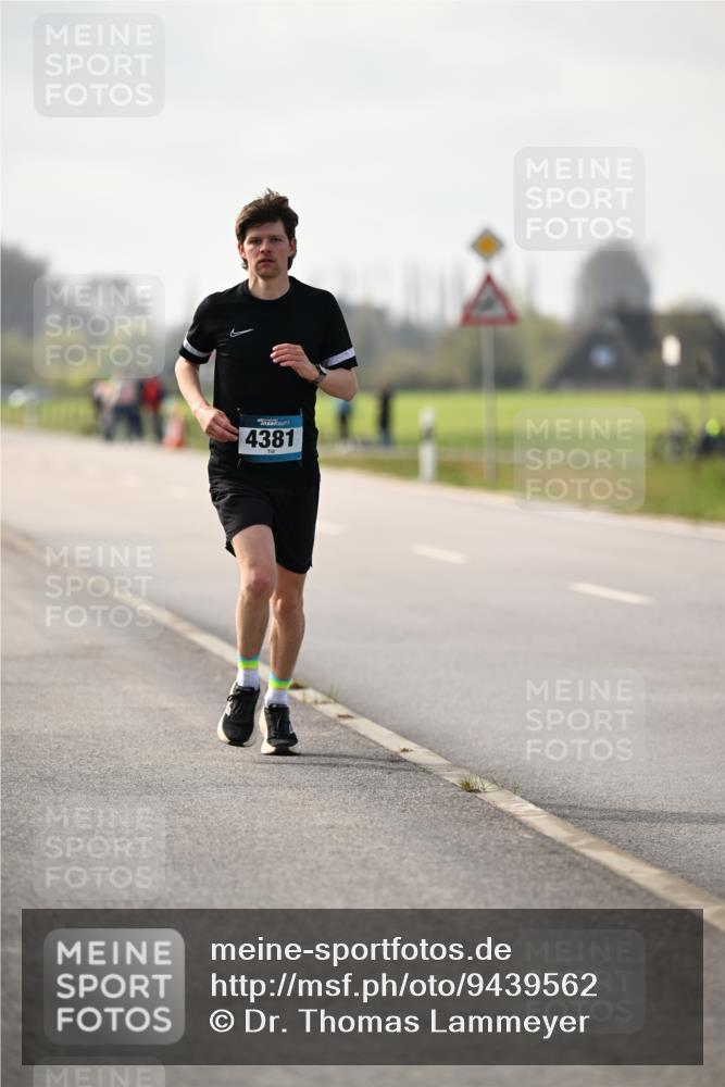 12.04.2026 - 45. Internationalen Wilhelmsburger Insellauf Dr. Thomas Lammeyer http://msf.ph/oto/9439562 12.04.2026 10:01:47 Laufen 4381 meine-sportfotos.de