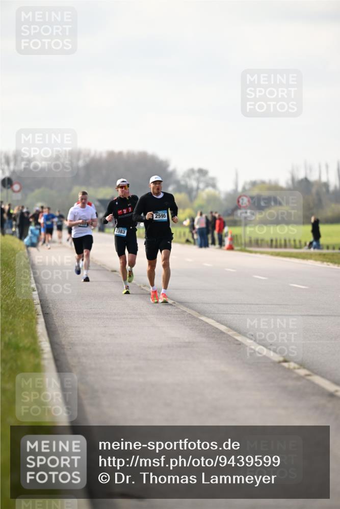 12.04.2026 - 45. Internationalen Wilhelmsburger Insellauf Dr. Thomas Lammeyer http://msf.ph/oto/9439599 12.04.2026 10:01:58 Laufen 2383, 2595 meine-sportfotos.de