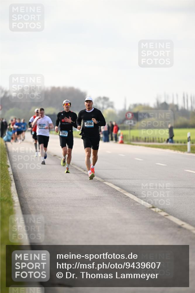 12.04.2026 - 45. Internationalen Wilhelmsburger Insellauf Dr. Thomas Lammeyer http://msf.ph/oto/9439607 12.04.2026 10:01:59 Laufen 3351, 2383, 2595 meine-sportfotos.de