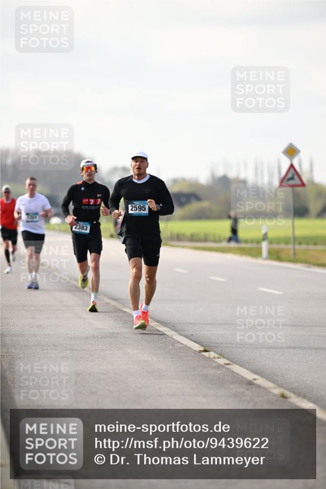 12.04.2026 - 45. Internationalen Wilhelmsburger Insellauf Dr. Thomas Lammeyer http://msf.ph/oto/9439622 12.04.2026 10:02:01 Laufen 2383, 2595 meine-sportfotos.de
