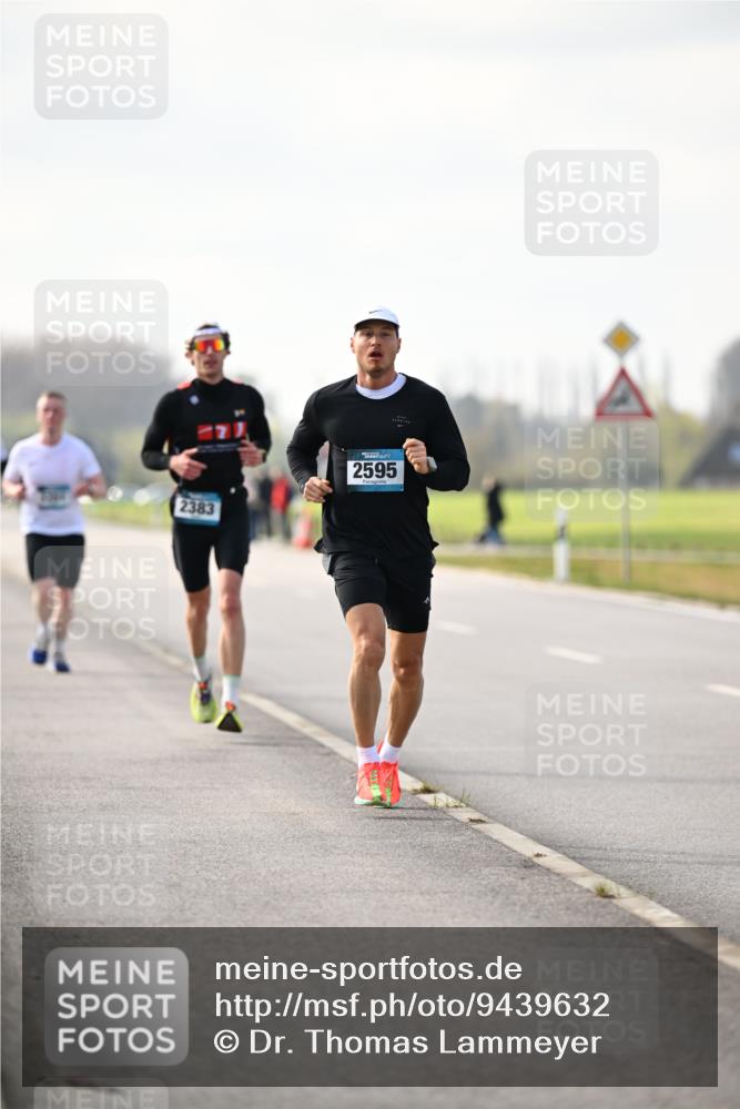12.04.2026 - 45. Internationalen Wilhelmsburger Insellauf Dr. Thomas Lammeyer http://msf.ph/oto/9439632 12.04.2026 10:02:02 Laufen 2383, 2595 meine-sportfotos.de