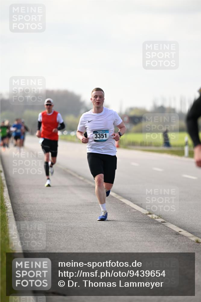 12.04.2026 - 45. Internationalen Wilhelmsburger Insellauf Dr. Thomas Lammeyer http://msf.ph/oto/9439654 12.04.2026 10:02:07 Laufen 3351 meine-sportfotos.de