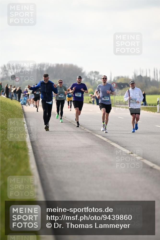 12.04.2026 - 45. Internationalen Wilhelmsburger Insellauf Dr. Thomas Lammeyer http://msf.ph/oto/9439860 12.04.2026 10:03:03 Laufen 3487, 3321, 3812, 3558 meine-sportfotos.de