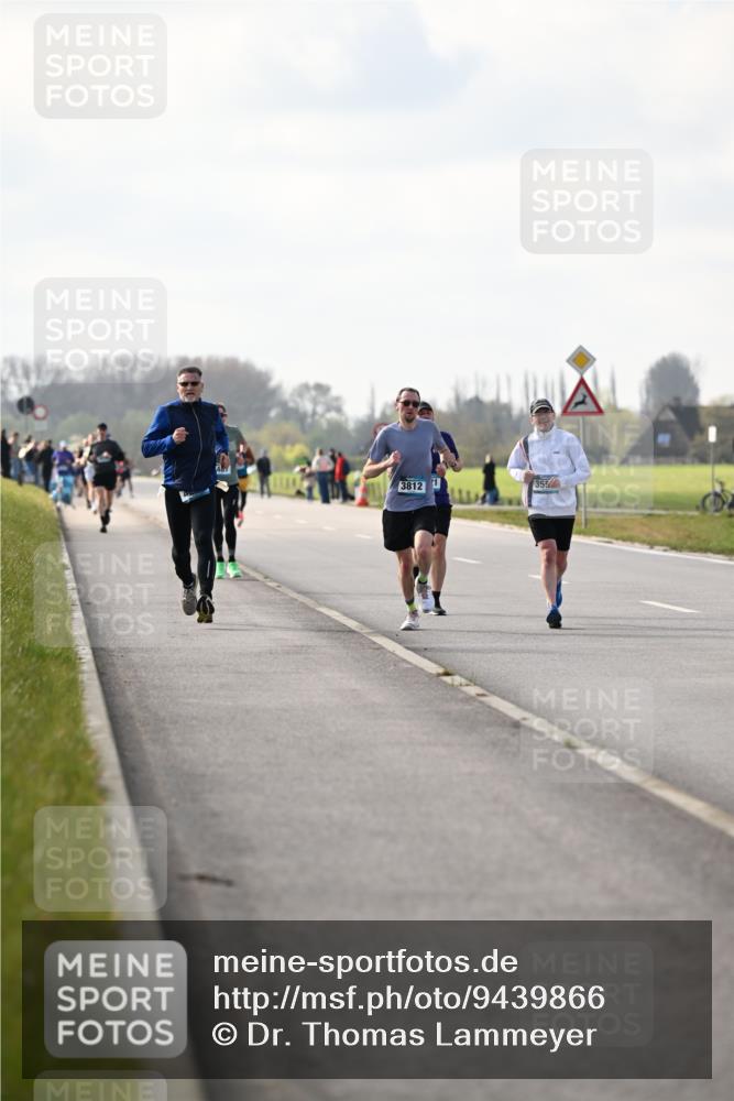 12.04.2026 - 45. Internationalen Wilhelmsburger Insellauf Dr. Thomas Lammeyer http://msf.ph/oto/9439866 12.04.2026 10:03:05 Laufen 3812, 1, 3554 meine-sportfotos.de