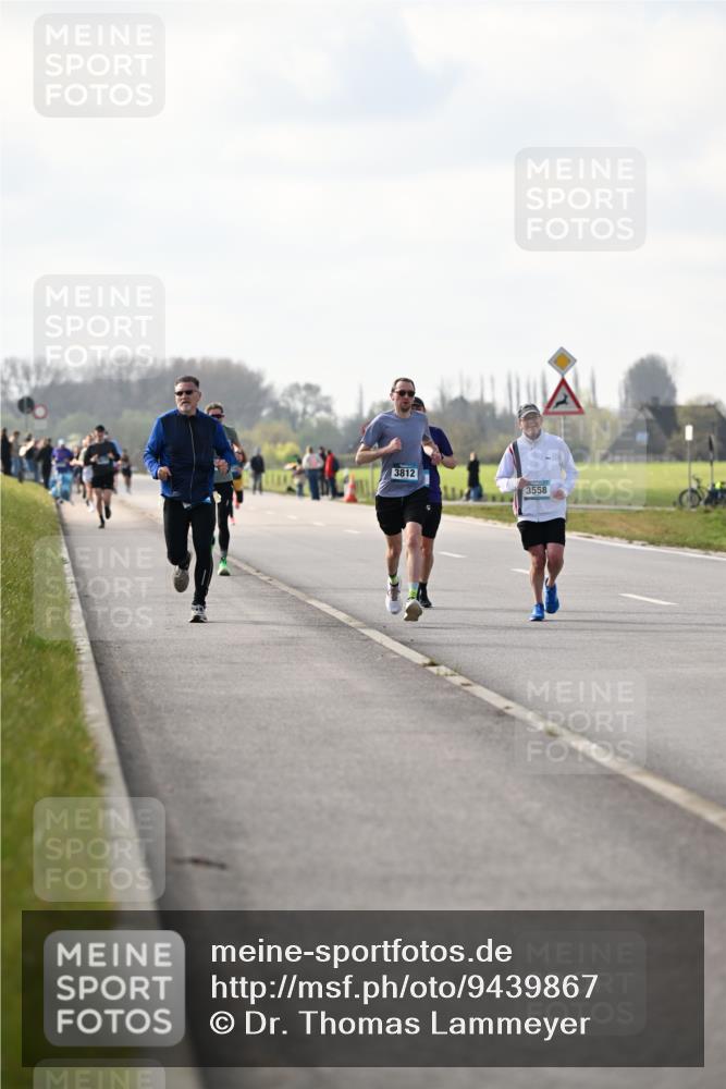 12.04.2026 - 45. Internationalen Wilhelmsburger Insellauf Dr. Thomas Lammeyer http://msf.ph/oto/9439867 12.04.2026 10:03:05 Laufen 3812, 3558 meine-sportfotos.de