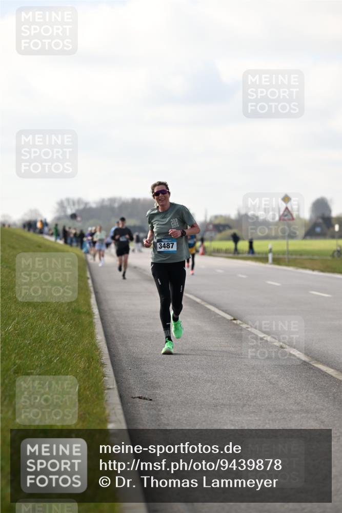 12.04.2026 - 45. Internationalen Wilhelmsburger Insellauf Dr. Thomas Lammeyer http://msf.ph/oto/9439878 12.04.2026 10:03:11 Laufen 3487 meine-sportfotos.de
