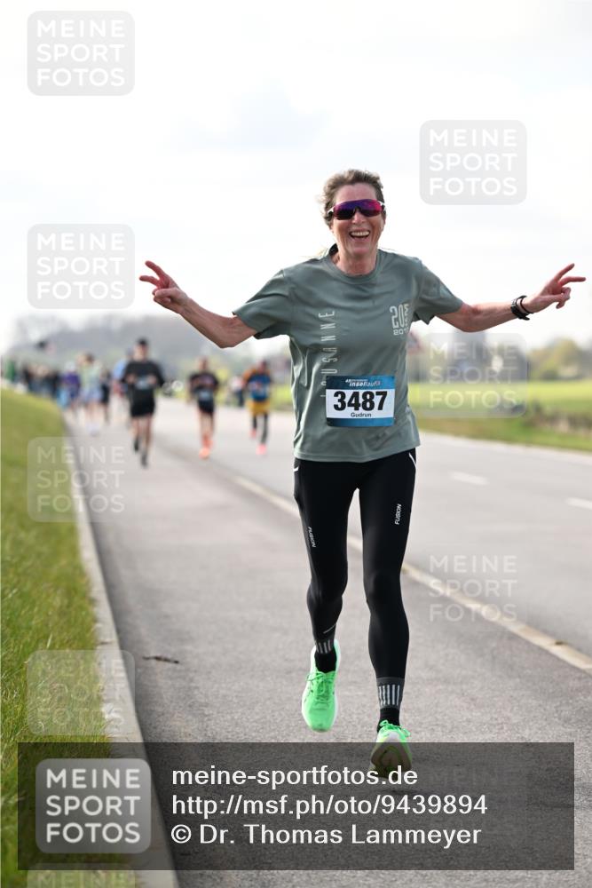 12.04.2026 - 45. Internationalen Wilhelmsburger Insellauf Dr. Thomas Lammeyer http://msf.ph/oto/9439894 12.04.2026 10:03:14 Laufen 45, 3487, 20, 201 meine-sportfotos.de