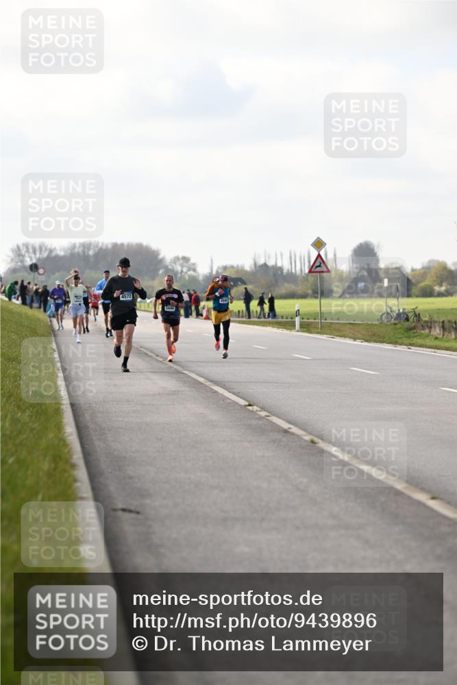 12.04.2026 - 45. Internationalen Wilhelmsburger Insellauf Dr. Thomas Lammeyer http://msf.ph/oto/9439896 12.04.2026 10:03:15 Laufen 4572, 5440, 4580 meine-sportfotos.de
