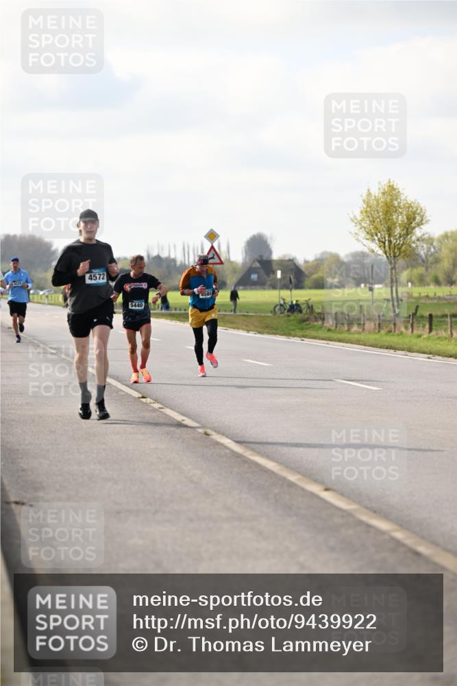 12.04.2026 - 45. Internationalen Wilhelmsburger Insellauf Dr. Thomas Lammeyer http://msf.ph/oto/9439922 12.04.2026 10:03:19 Laufen 4225, 4572, 5440, 4580 meine-sportfotos.de