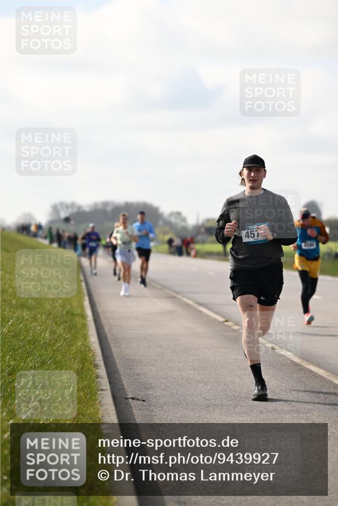 12.04.2026 - 45. Internationalen Wilhelmsburger Insellauf Dr. Thomas Lammeyer http://msf.ph/oto/9439927 12.04.2026 10:03:21 Laufen 457, 4540 meine-sportfotos.de