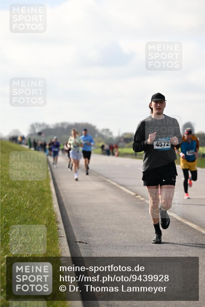 12.04.2026 - 45. Internationalen Wilhelmsburger Insellauf Dr. Thomas Lammeyer http://msf.ph/oto/9439928 12.04.2026 10:03:21 Laufen 4, 4572 meine-sportfotos.de