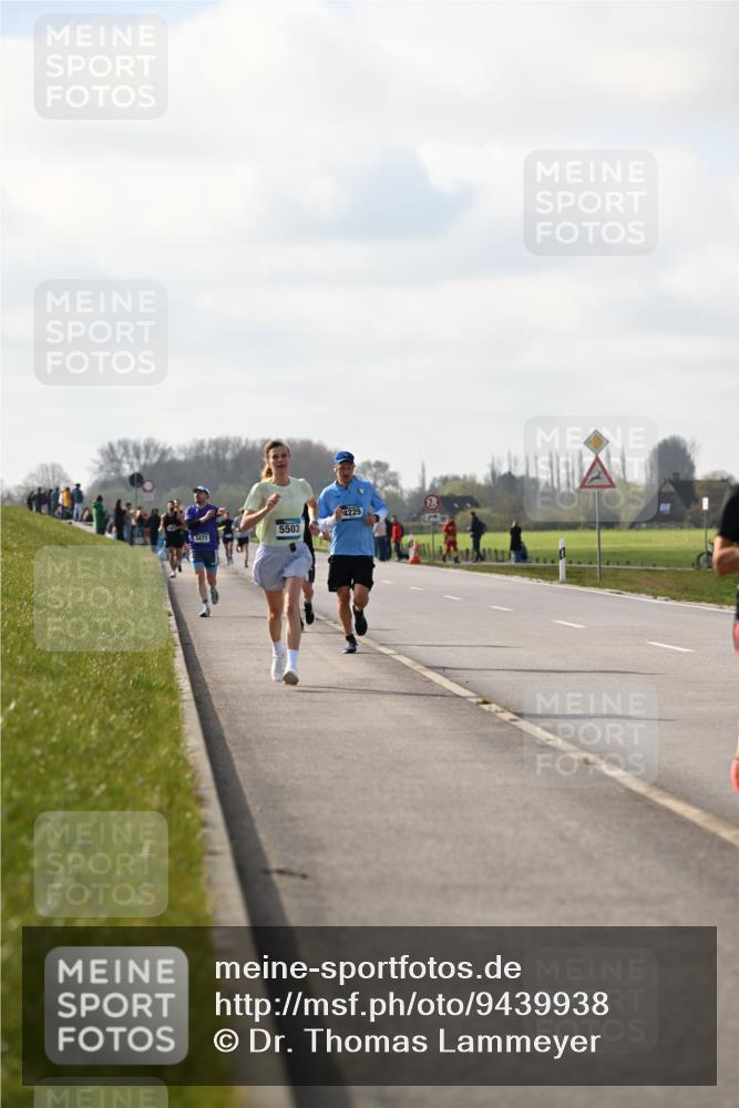12.04.2026 - 45. Internationalen Wilhelmsburger Insellauf Dr. Thomas Lammeyer http://msf.ph/oto/9439938 12.04.2026 10:03:24 Laufen 3473, 5503, 4225, 2 meine-sportfotos.de