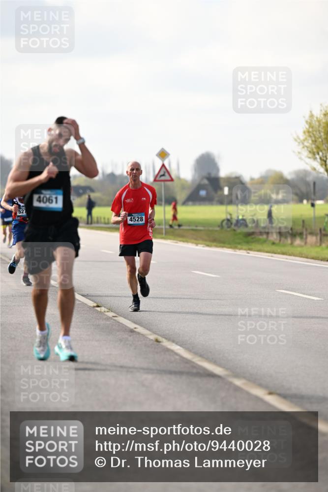12.04.2026 - 45. Internationalen Wilhelmsburger Insellauf Dr. Thomas Lammeyer http://msf.ph/oto/9440028 12.04.2026 10:03:41 Laufen 527, 4061, 4528 meine-sportfotos.de