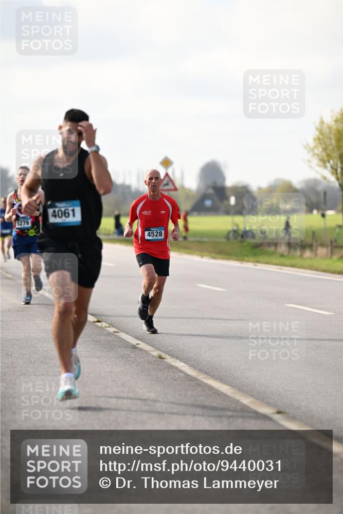 12.04.2026 - 45. Internationalen Wilhelmsburger Insellauf Dr. Thomas Lammeyer http://msf.ph/oto/9440031 12.04.2026 10:03:41 Laufen 5279, 4061, 4528 meine-sportfotos.de