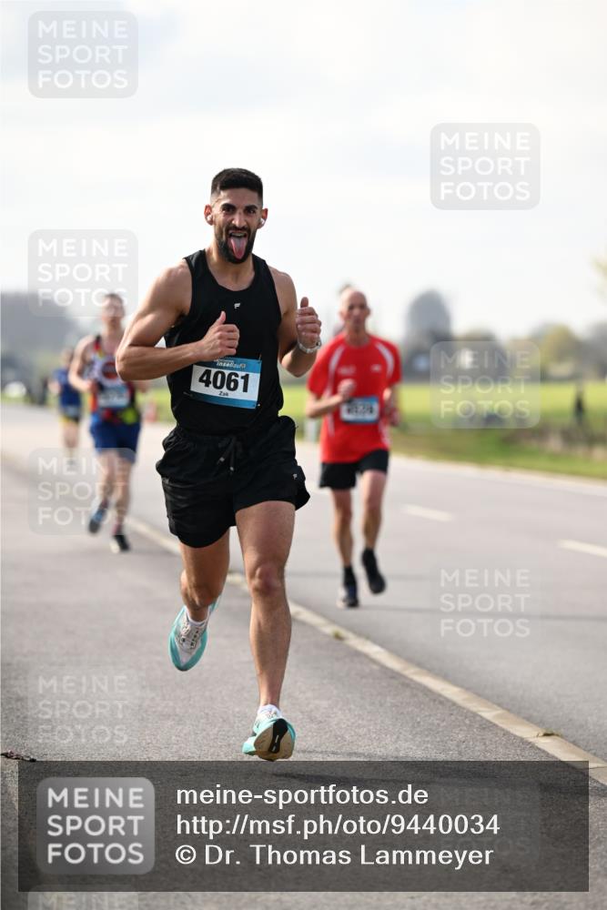 12.04.2026 - 45. Internationalen Wilhelmsburger Insellauf Dr. Thomas Lammeyer http://msf.ph/oto/9440034 12.04.2026 10:03:42 Laufen 4061 meine-sportfotos.de