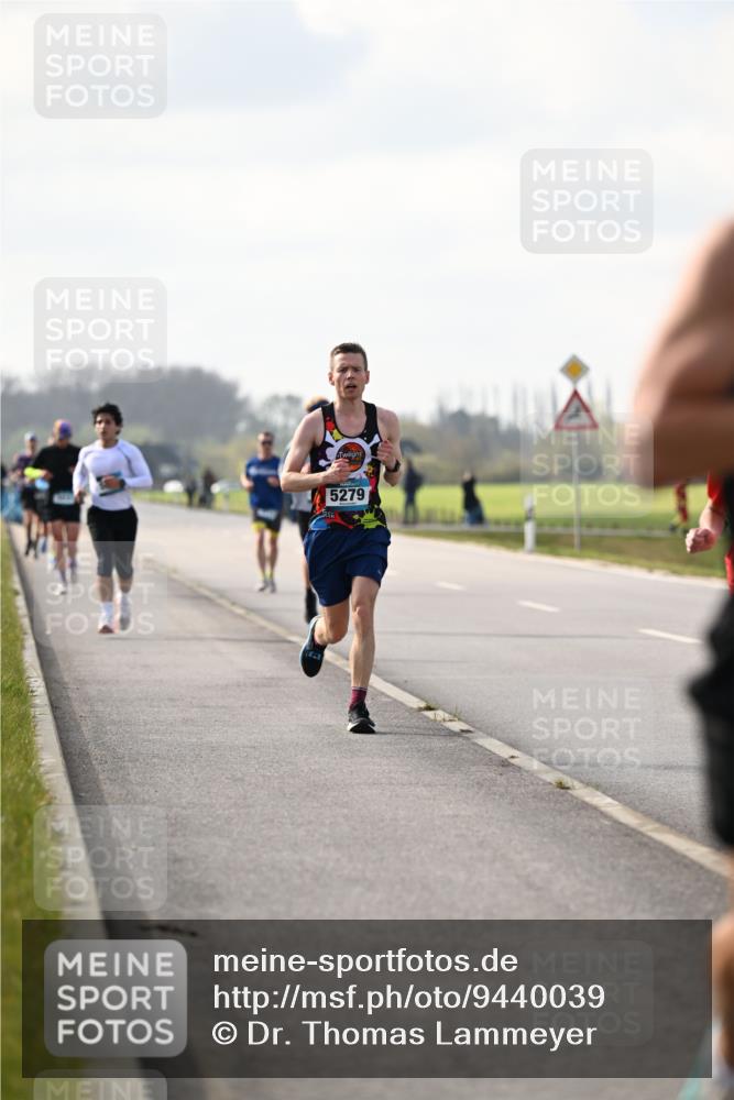12.04.2026 - 45. Internationalen Wilhelmsburger Insellauf Dr. Thomas Lammeyer http://msf.ph/oto/9440039 12.04.2026 10:03:43 Laufen 5279 meine-sportfotos.de