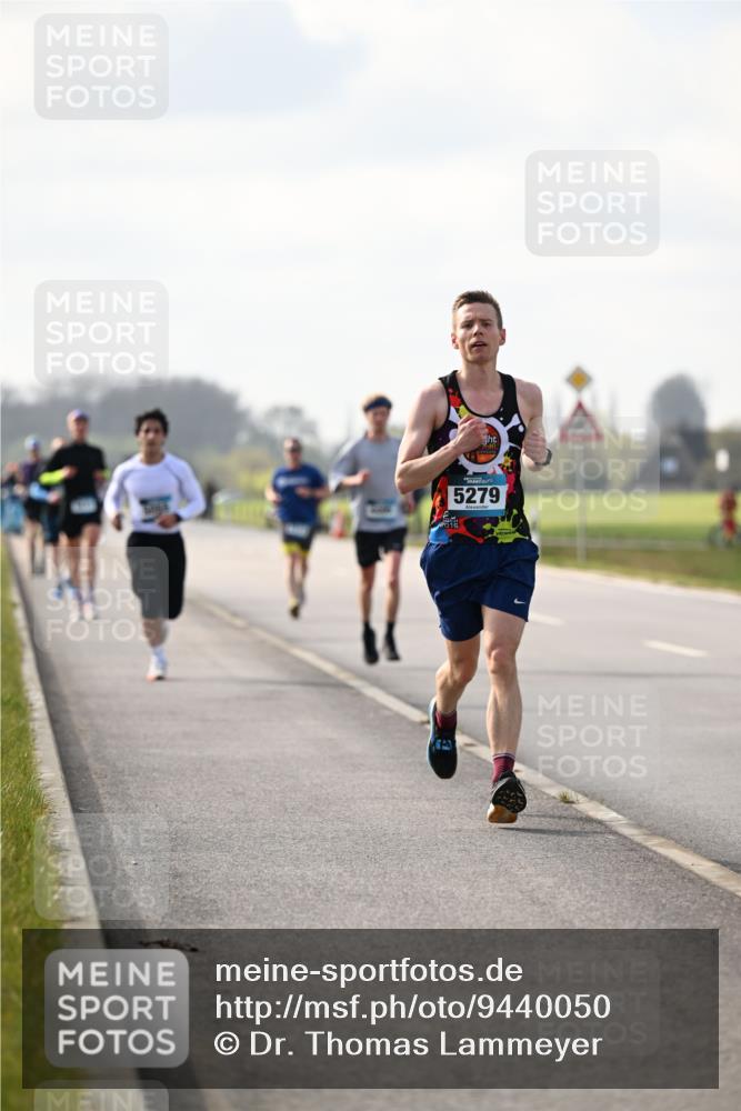12.04.2026 - 45. Internationalen Wilhelmsburger Insellauf Dr. Thomas Lammeyer http://msf.ph/oto/9440050 12.04.2026 10:03:45 Laufen 5279 meine-sportfotos.de