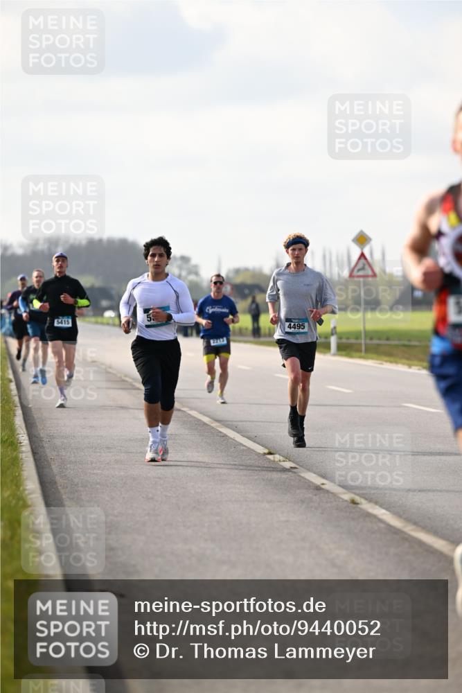 12.04.2026 - 45. Internationalen Wilhelmsburger Insellauf Dr. Thomas Lammeyer http://msf.ph/oto/9440052 12.04.2026 10:03:47 Laufen 5415, 2213, 4495 meine-sportfotos.de
