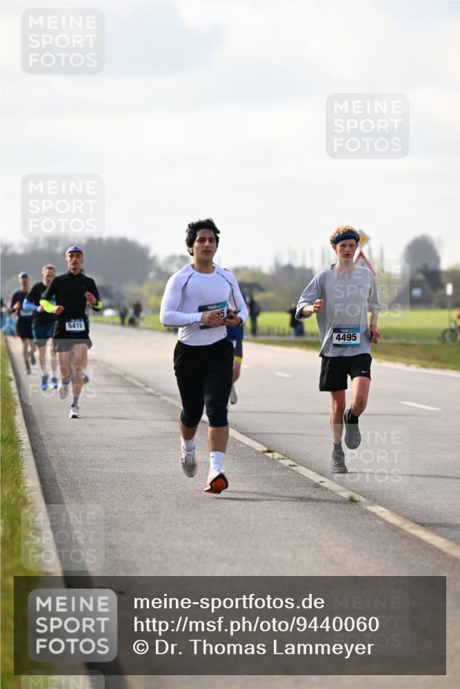 12.04.2026 - 45. Internationalen Wilhelmsburger Insellauf Dr. Thomas Lammeyer http://msf.ph/oto/9440060 12.04.2026 10:03:48 Laufen 5415, 4495 meine-sportfotos.de