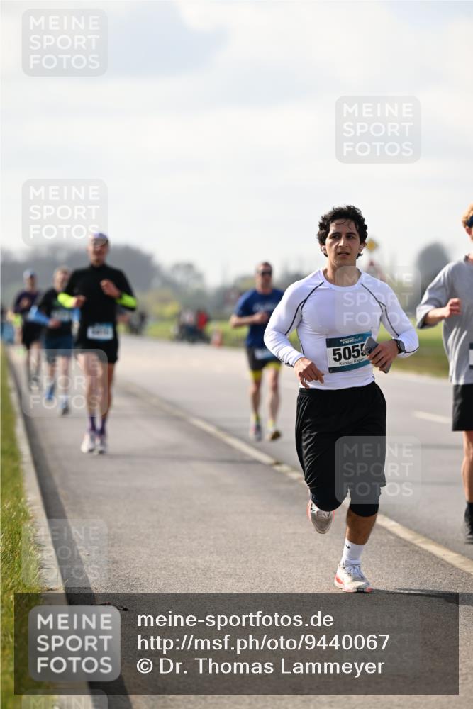12.04.2026 - 45. Internationalen Wilhelmsburger Insellauf Dr. Thomas Lammeyer http://msf.ph/oto/9440067 12.04.2026 10:03:49 Laufen 5055 meine-sportfotos.de
