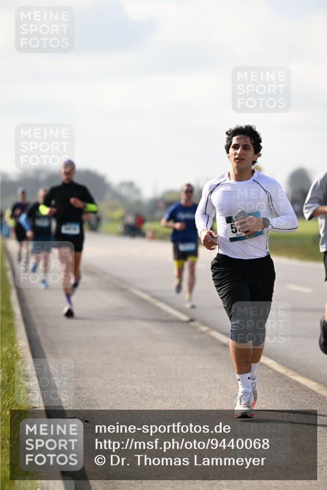 12.04.2026 - 45. Internationalen Wilhelmsburger Insellauf Dr. Thomas Lammeyer http://msf.ph/oto/9440068 12.04.2026 10:03:49 Laufen 5 meine-sportfotos.de