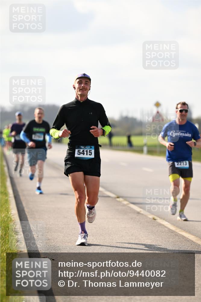 12.04.2026 - 45. Internationalen Wilhelmsburger Insellauf Dr. Thomas Lammeyer http://msf.ph/oto/9440082 12.04.2026 10:03:52 Laufen 5415, 2213 meine-sportfotos.de