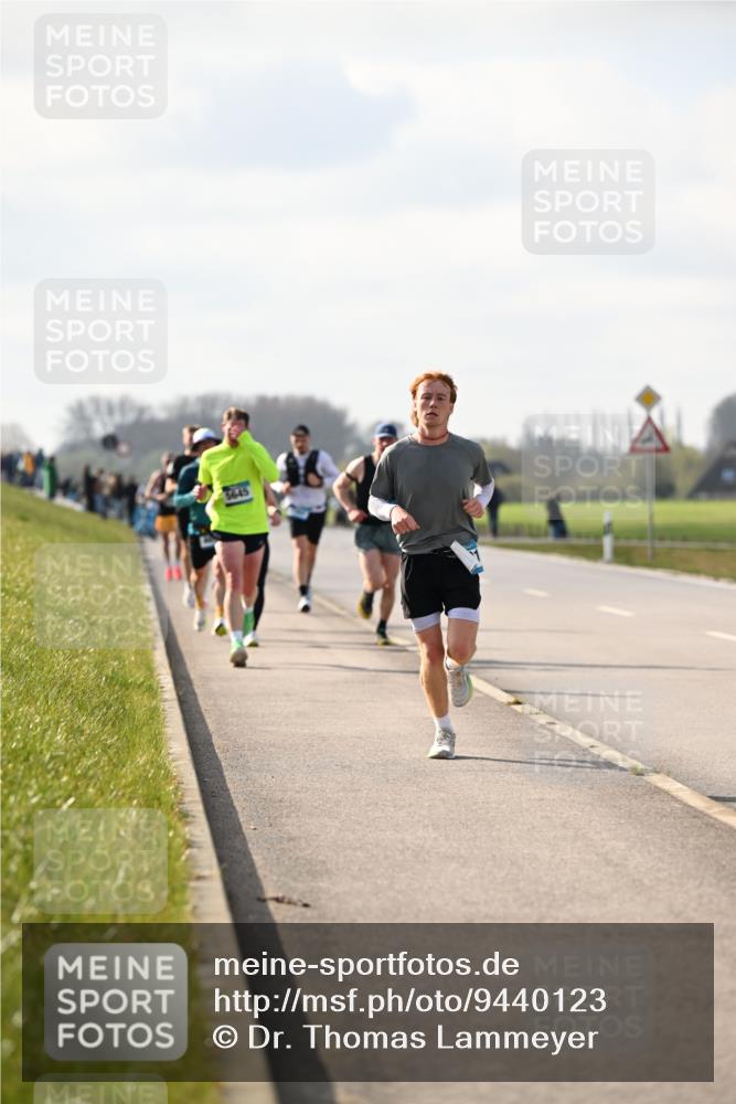 12.04.2026 - 45. Internationalen Wilhelmsburger Insellauf Dr. Thomas Lammeyer http://msf.ph/oto/9440123 12.04.2026 10:04:05 Laufen 5649 meine-sportfotos.de