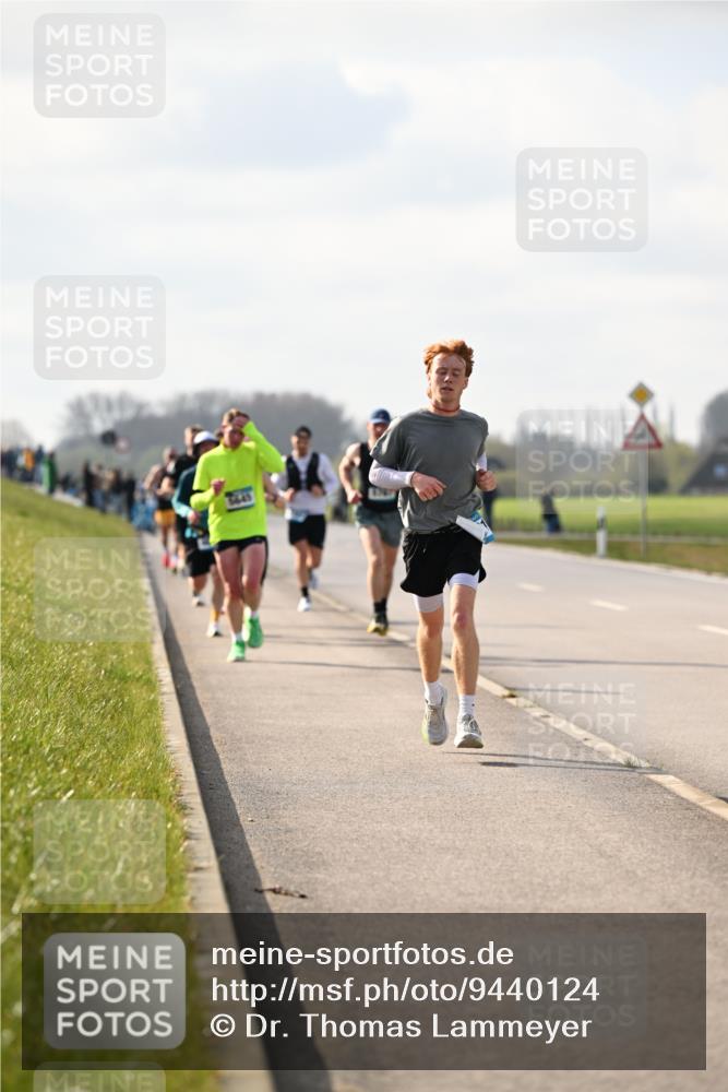 12.04.2026 - 45. Internationalen Wilhelmsburger Insellauf Dr. Thomas Lammeyer http://msf.ph/oto/9440124 12.04.2026 10:04:05 Laufen 5645 meine-sportfotos.de