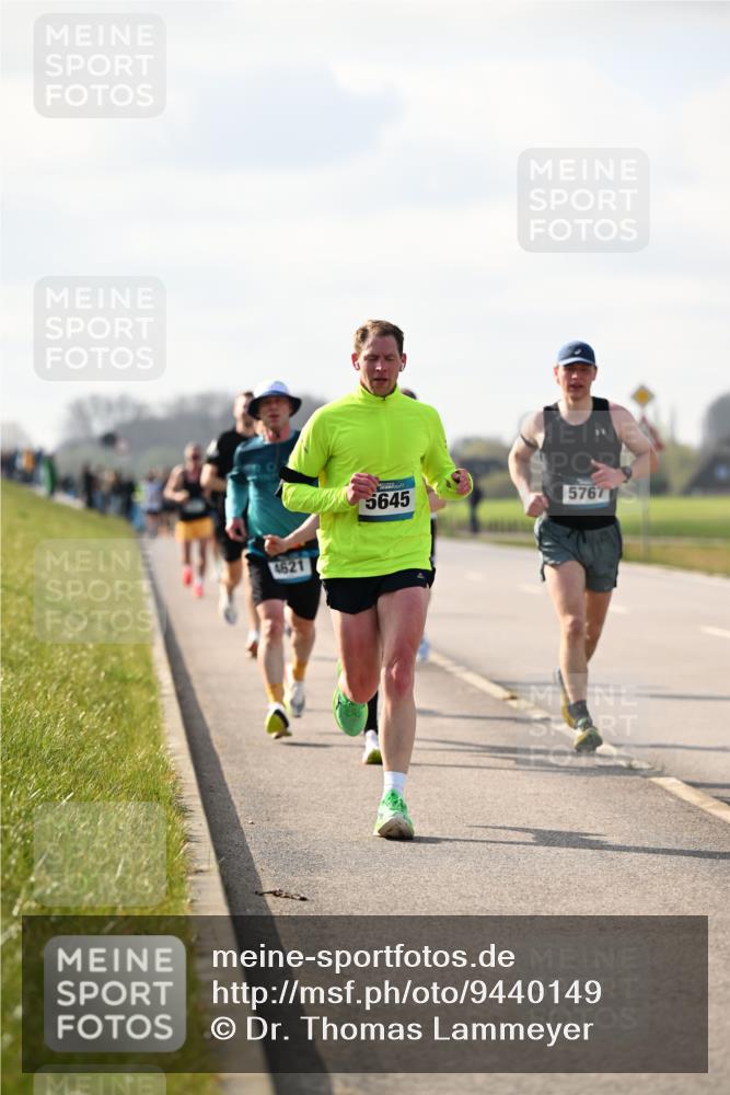 12.04.2026 - 45. Internationalen Wilhelmsburger Insellauf Dr. Thomas Lammeyer http://msf.ph/oto/9440149 12.04.2026 10:04:09 Laufen 4621, 5645, 5767 meine-sportfotos.de