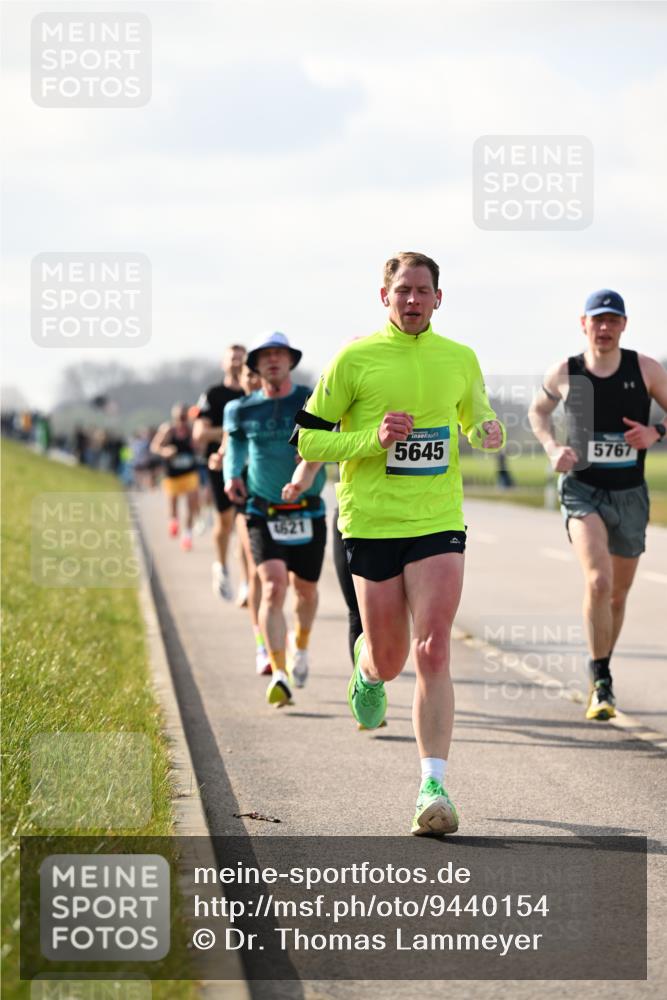 12.04.2026 - 45. Internationalen Wilhelmsburger Insellauf Dr. Thomas Lammeyer http://msf.ph/oto/9440154 12.04.2026 10:04:09 Laufen 4621, 5645, 5767 meine-sportfotos.de