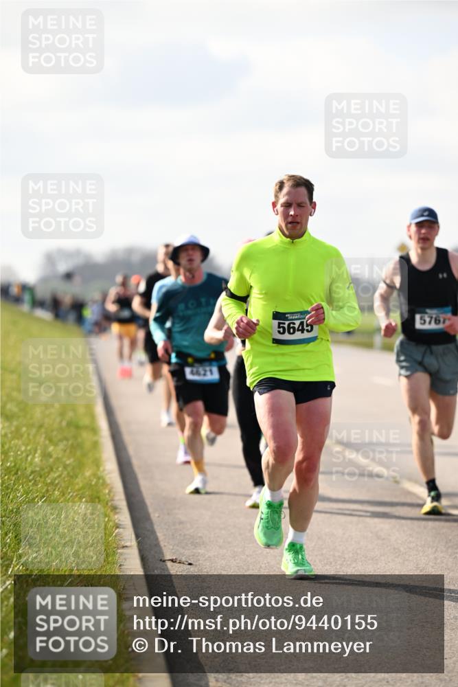 12.04.2026 - 45. Internationalen Wilhelmsburger Insellauf Dr. Thomas Lammeyer http://msf.ph/oto/9440155 12.04.2026 10:04:09 Laufen 4621, 45, 5645, 5767 meine-sportfotos.de