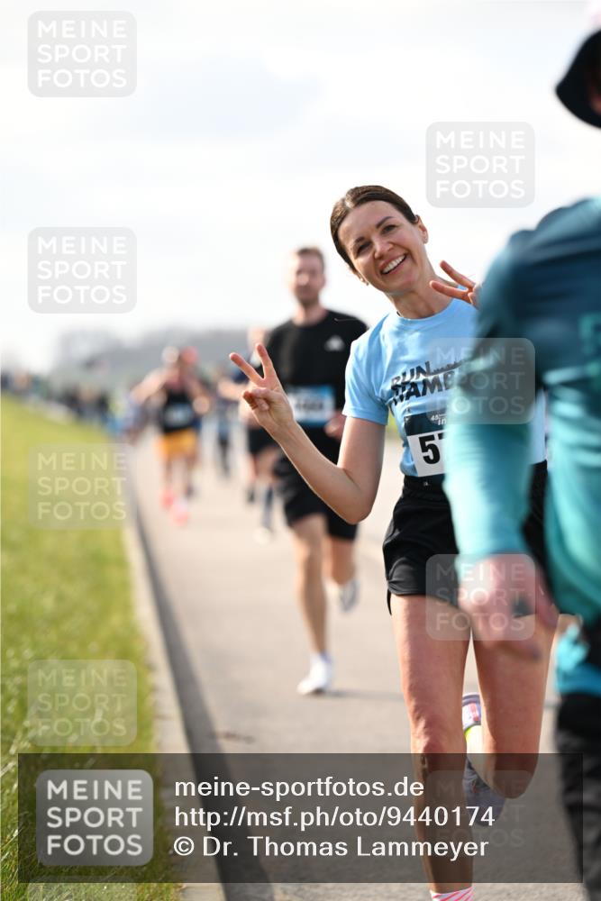 12.04.2026 - 45. Internationalen Wilhelmsburger Insellauf Dr. Thomas Lammeyer http://msf.ph/oto/9440174 12.04.2026 10:04:13 Laufen 45, 5 meine-sportfotos.de