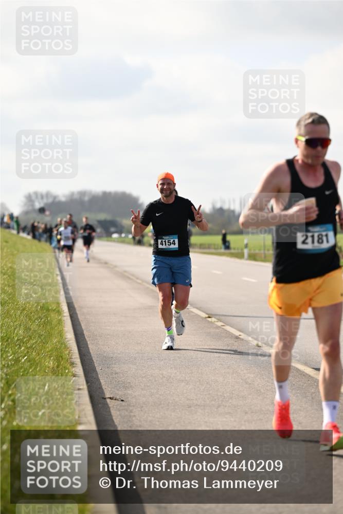 12.04.2026 - 45. Internationalen Wilhelmsburger Insellauf Dr. Thomas Lammeyer http://msf.ph/oto/9440209 12.04.2026 10:04:20 Laufen 4154, 2181 meine-sportfotos.de