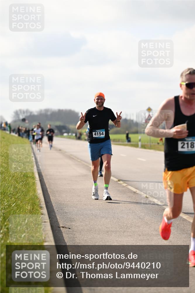 12.04.2026 - 45. Internationalen Wilhelmsburger Insellauf Dr. Thomas Lammeyer http://msf.ph/oto/9440210 12.04.2026 10:04:20 Laufen 4154, 218 meine-sportfotos.de