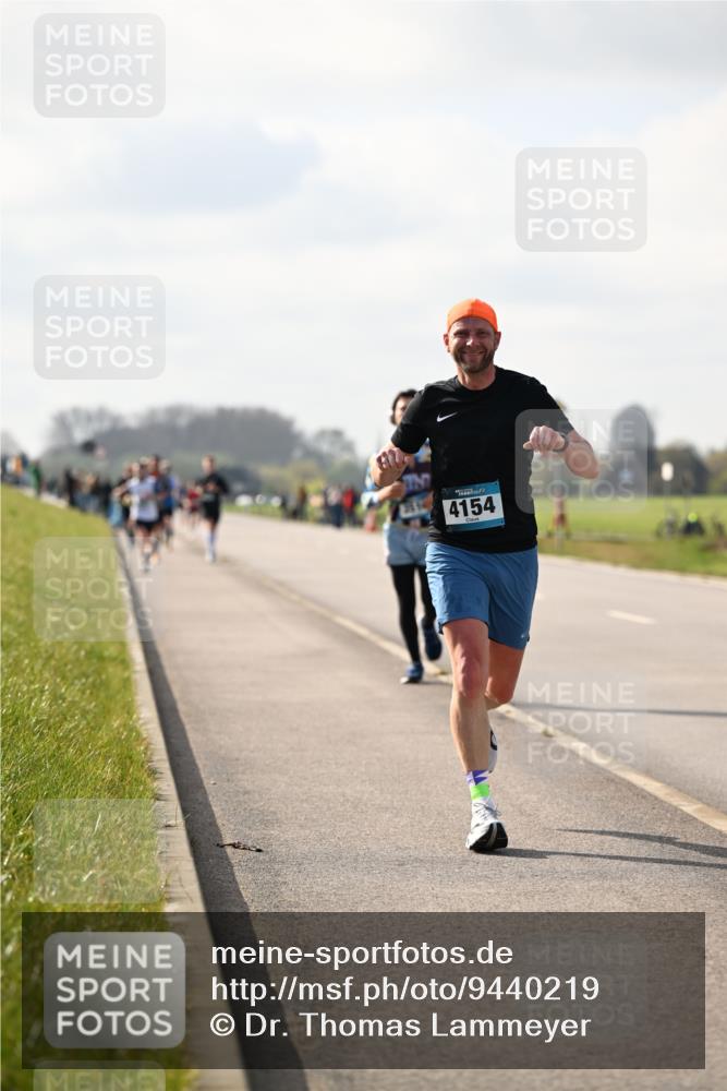 12.04.2026 - 45. Internationalen Wilhelmsburger Insellauf Dr. Thomas Lammeyer http://msf.ph/oto/9440219 12.04.2026 10:04:22 Laufen 4154 meine-sportfotos.de