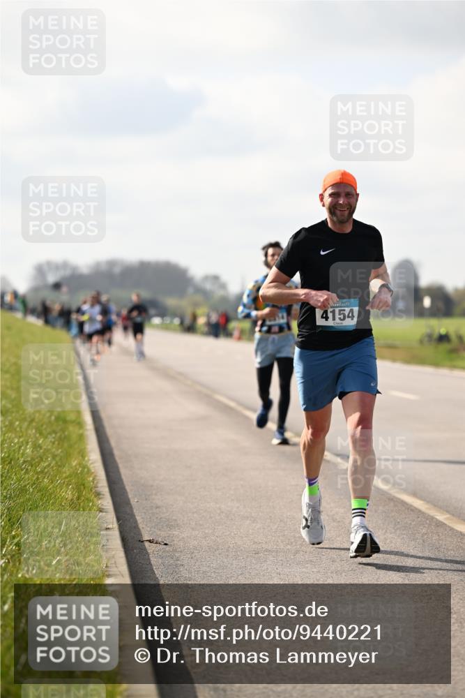 12.04.2026 - 45. Internationalen Wilhelmsburger Insellauf Dr. Thomas Lammeyer http://msf.ph/oto/9440221 12.04.2026 10:04:22 Laufen 4154 meine-sportfotos.de