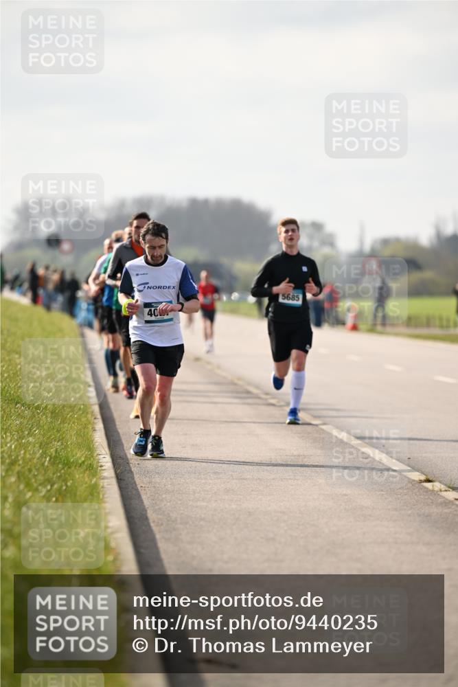 12.04.2026 - 45. Internationalen Wilhelmsburger Insellauf Dr. Thomas Lammeyer http://msf.ph/oto/9440235 12.04.2026 10:04:30 Laufen 40, 5685 meine-sportfotos.de