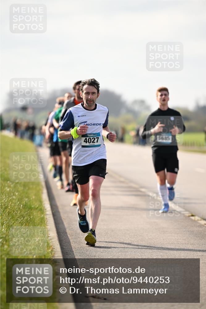 12.04.2026 - 45. Internationalen Wilhelmsburger Insellauf Dr. Thomas Lammeyer http://msf.ph/oto/9440253 12.04.2026 10:04:33 Laufen 4027, 5685 meine-sportfotos.de