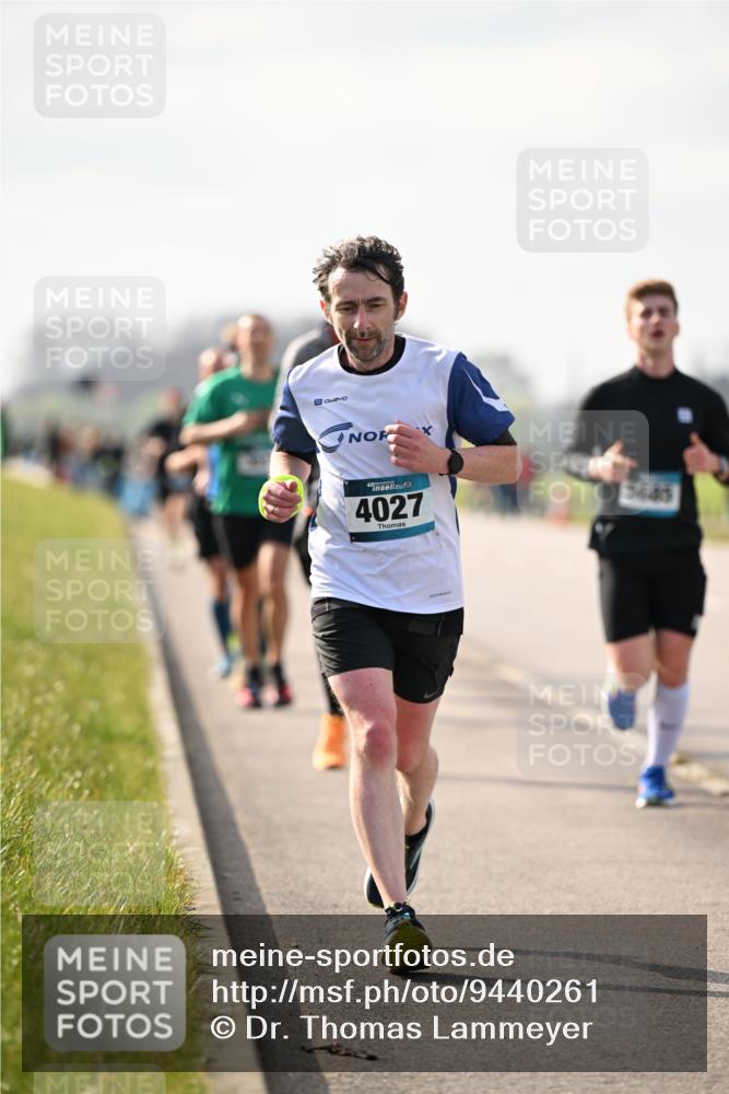 12.04.2026 - 45. Internationalen Wilhelmsburger Insellauf Dr. Thomas Lammeyer http://msf.ph/oto/9440261 12.04.2026 10:04:34 Laufen 4027, 5645 meine-sportfotos.de