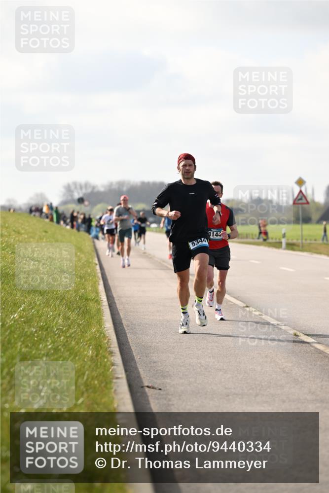 12.04.2026 - 45. Internationalen Wilhelmsburger Insellauf Dr. Thomas Lammeyer http://msf.ph/oto/9440334 12.04.2026 10:04:46 Laufen 5344, 4144 meine-sportfotos.de