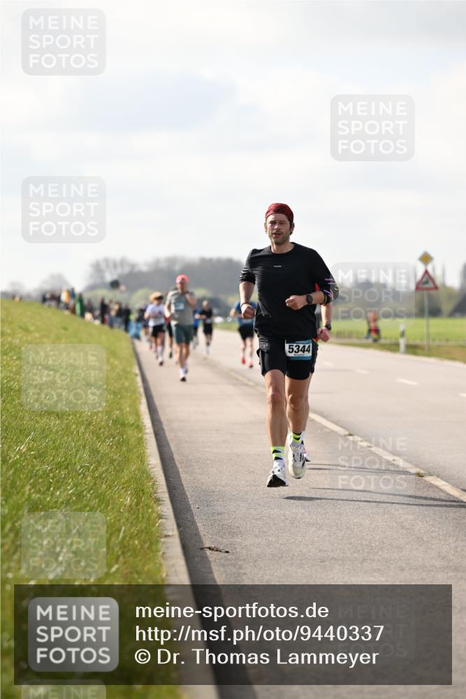 12.04.2026 - 45. Internationalen Wilhelmsburger Insellauf Dr. Thomas Lammeyer http://msf.ph/oto/9440337 12.04.2026 10:04:47 Laufen 5344 meine-sportfotos.de