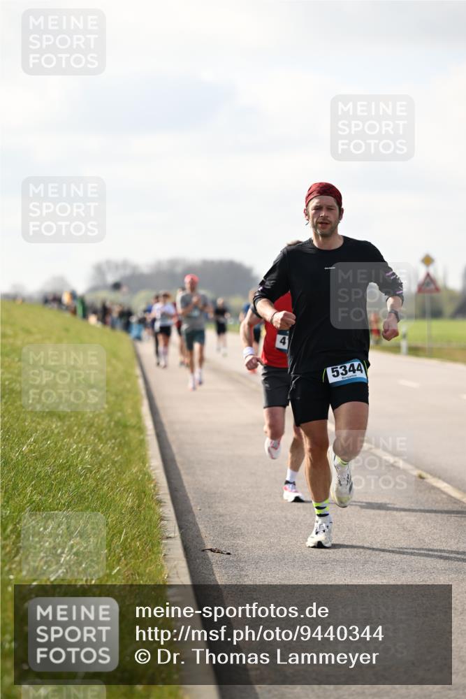 12.04.2026 - 45. Internationalen Wilhelmsburger Insellauf Dr. Thomas Lammeyer http://msf.ph/oto/9440344 12.04.2026 10:04:48 Laufen 5344 meine-sportfotos.de