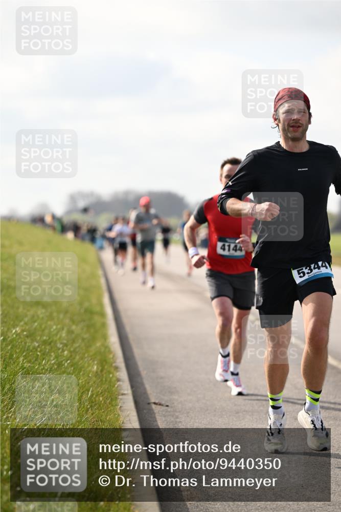 12.04.2026 - 45. Internationalen Wilhelmsburger Insellauf Dr. Thomas Lammeyer http://msf.ph/oto/9440350 12.04.2026 10:04:49 Laufen 4144, 5344 meine-sportfotos.de