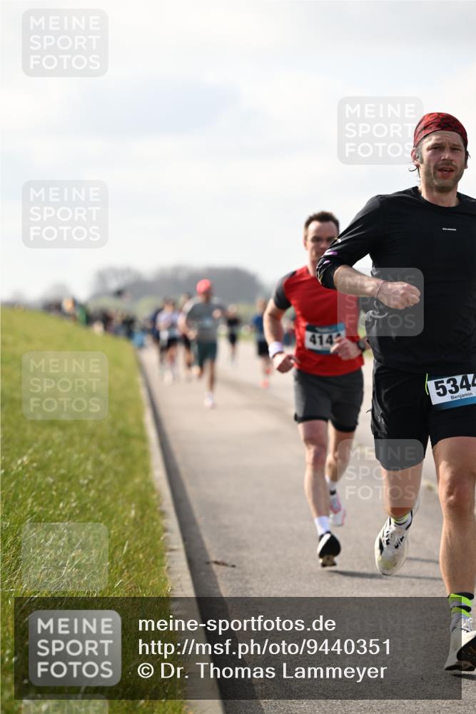 12.04.2026 - 45. Internationalen Wilhelmsburger Insellauf Dr. Thomas Lammeyer http://msf.ph/oto/9440351 12.04.2026 10:04:49 Laufen 414, 5344 meine-sportfotos.de