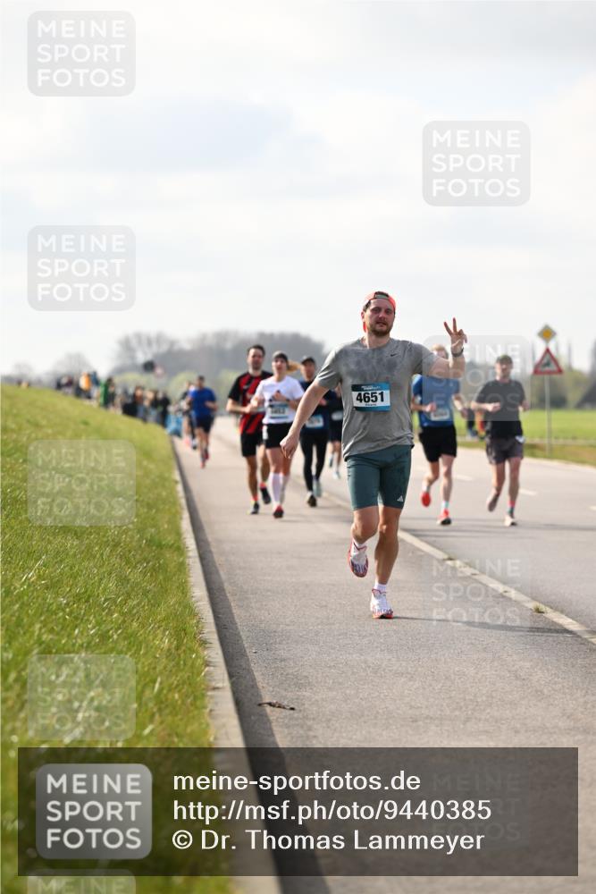 12.04.2026 - 45. Internationalen Wilhelmsburger Insellauf Dr. Thomas Lammeyer http://msf.ph/oto/9440385 12.04.2026 10:04:54 Laufen 4651 meine-sportfotos.de