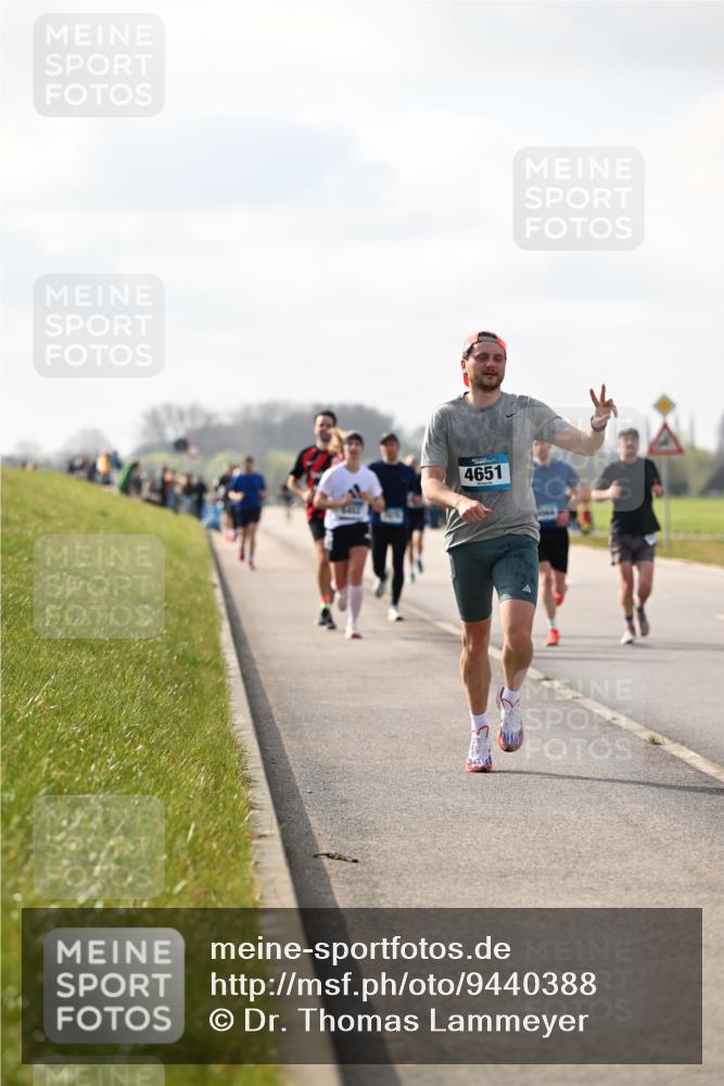 12.04.2026 - 45. Internationalen Wilhelmsburger Insellauf Dr. Thomas Lammeyer http://msf.ph/oto/9440388 12.04.2026 10:04:54 Laufen 4651 meine-sportfotos.de