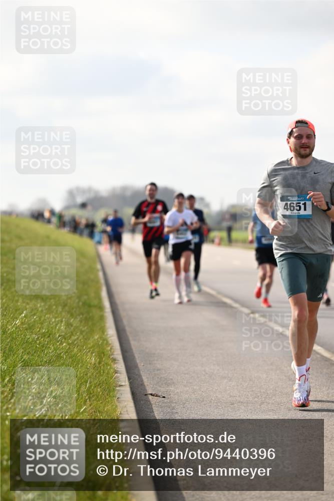 12.04.2026 - 45. Internationalen Wilhelmsburger Insellauf Dr. Thomas Lammeyer http://msf.ph/oto/9440396 12.04.2026 10:04:55 Laufen 4651 meine-sportfotos.de