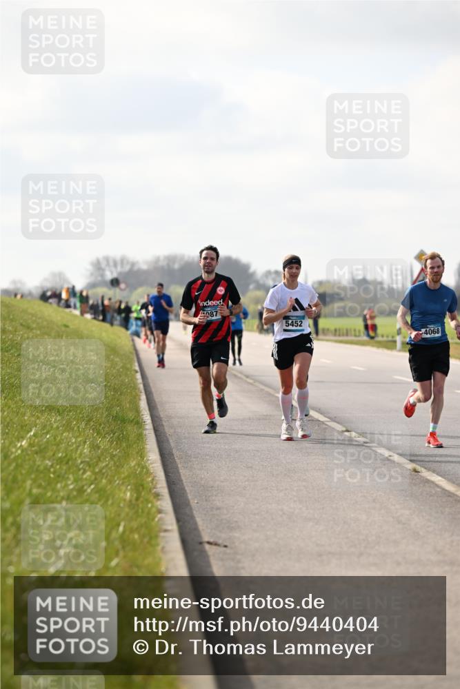 12.04.2026 - 45. Internationalen Wilhelmsburger Insellauf Dr. Thomas Lammeyer http://msf.ph/oto/9440404 12.04.2026 10:04:57 Laufen 087, 5452, 4068 meine-sportfotos.de